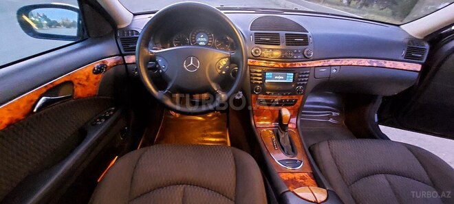 Mercedes E 270 2003, 348,078 km - 2.7 l - Quba