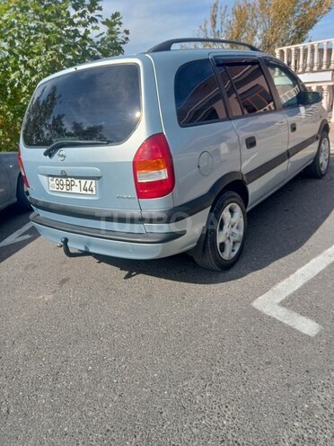 Opel Zafira 2001, 250,000 km - 2.2 л - Şabran