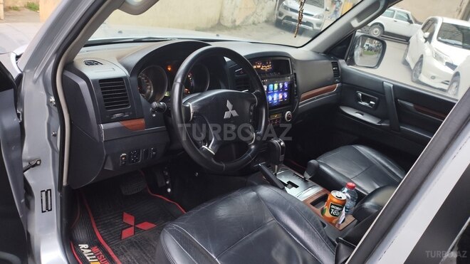 Mitsubishi Pajero 2008, 231,195 km - 3.0 l - Bakı