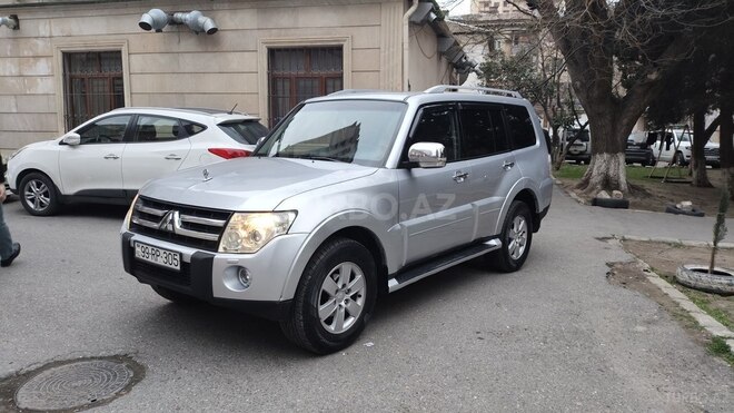 Mitsubishi Pajero 2008, 231,195 km - 3.0 l - Bakı