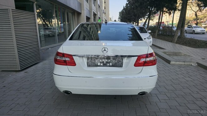 Mercedes E 350 2010, 1,600 km - 3.5 l - Bakı