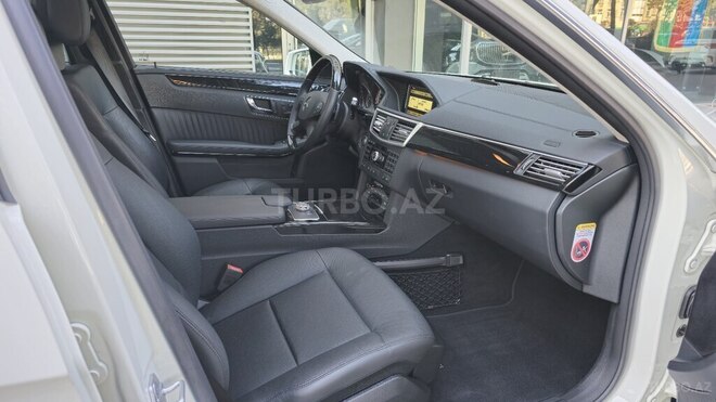 Mercedes E 350 2010, 1,600 km - 3.5 l - Bakı