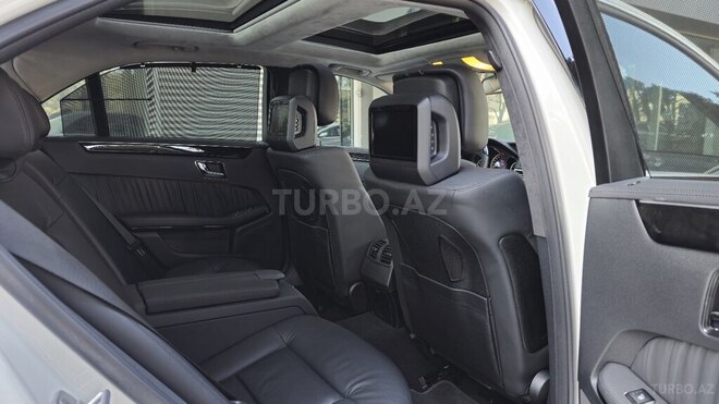 Mercedes E 350 2010, 1,600 km - 3.5 l - Bakı