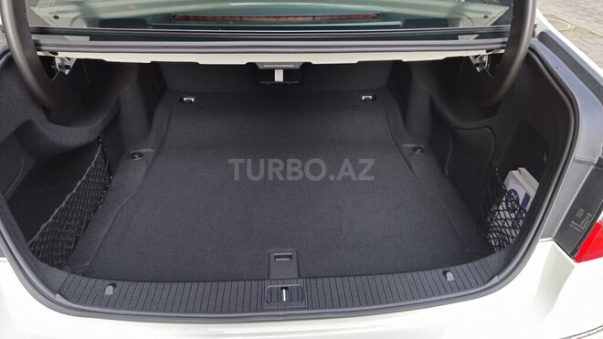 Mercedes E 350 2010, 1,600 km - 3.5 l - Bakı