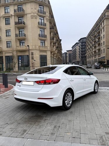 Hyundai Elantra 2017, 97,000 km - 2.0 l - Bakı