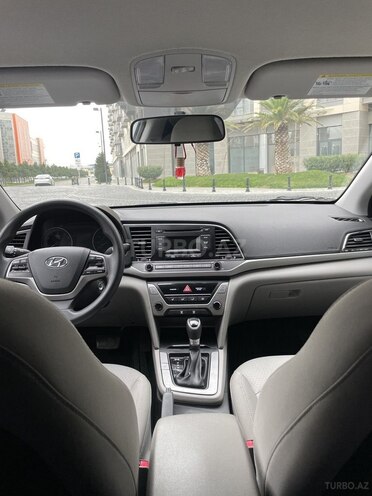 Hyundai Elantra 2017, 97,000 km - 2.0 l - Bakı