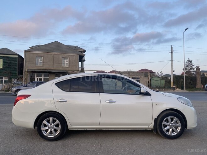 Nissan Sunny 2012, 220,000 km - 1.5 l - Bakı