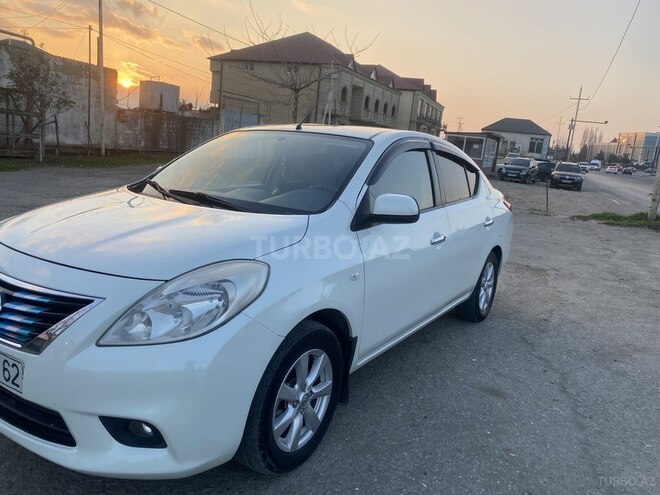 Nissan Sunny 2012, 220,000 km - 1.5 l - Bakı