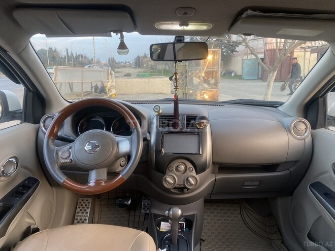 Nissan Sunny 2012, 220,000 km - 1.5 l - Bakı