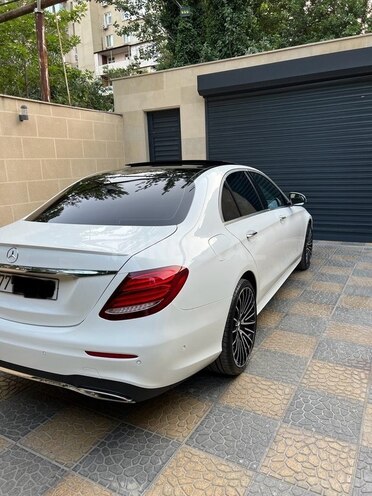 Mercedes E 300 2018, 26,800 km - 2.0 l - Bakı