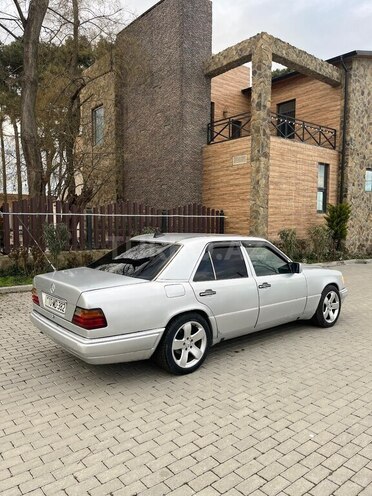 Mercedes E 220 1993, 345,678 km - 2.0 l - Xaçmaz