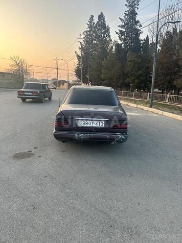Mercedes E 200 d 1993, 345,799 km - 2.0 л - Gəncə