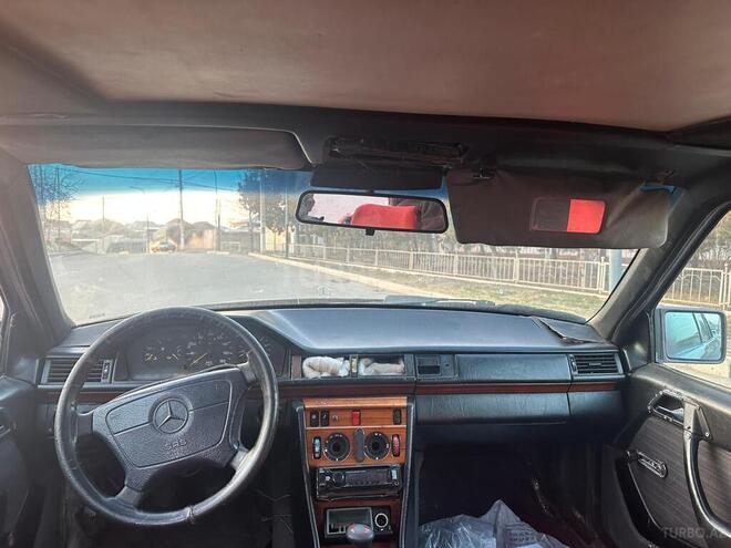 Mercedes E 200 d 1993, 345,799 km - 2.0 л - Gəncə