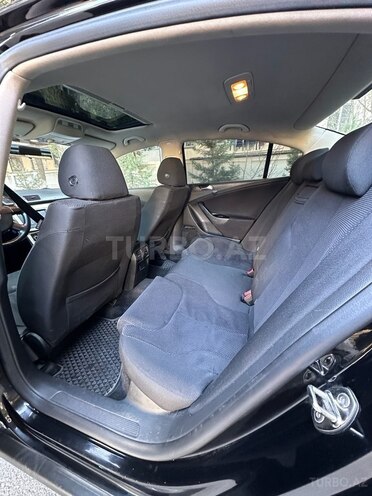 Volkswagen Passat 2010, 235,000 km - 1.8 l - Bakı