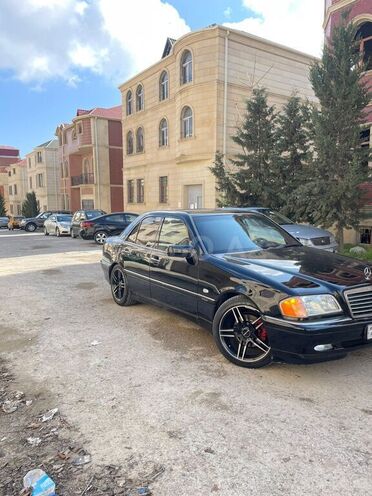 Mercedes C 230 1998, 255,000 km - 2.3 l - Bakı