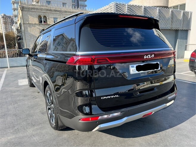 Kia Carnival-5