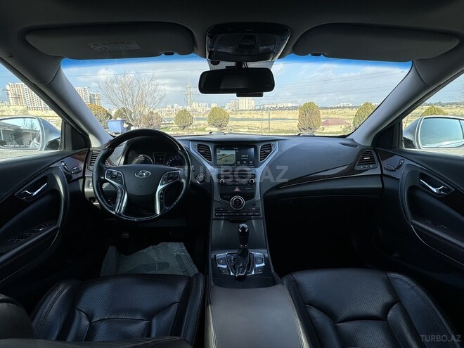 Hyundai Grandeur-9