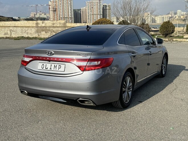 Hyundai Grandeur-6