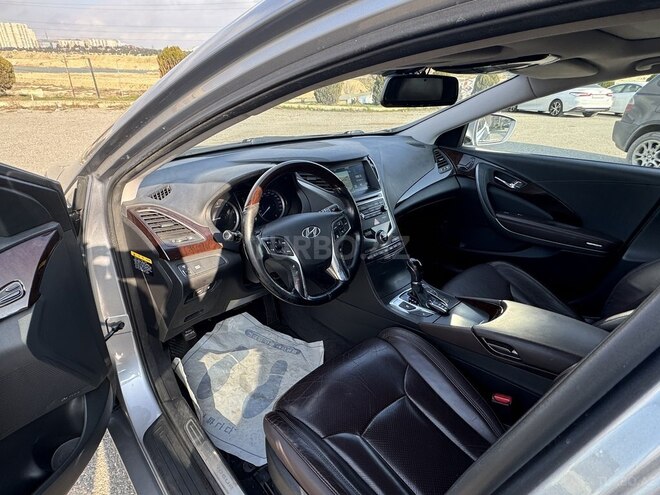 Hyundai Grandeur-10