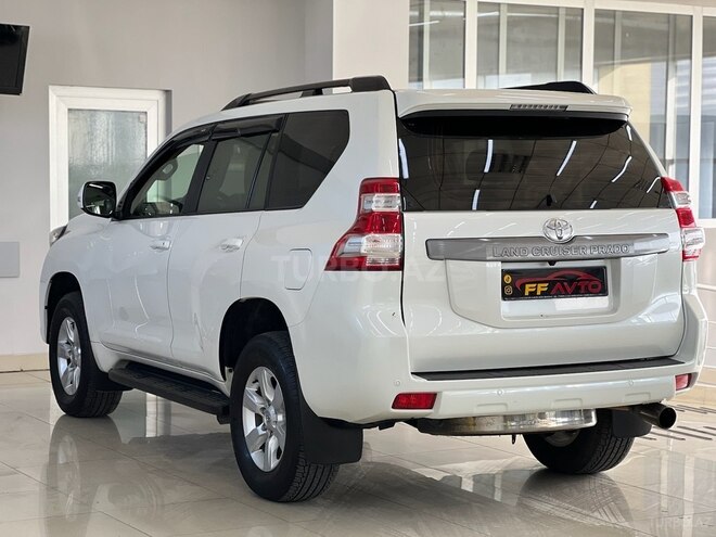 Toyota Land Cruiser Prado-6