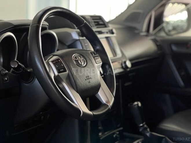 Toyota Land Cruiser Prado-9