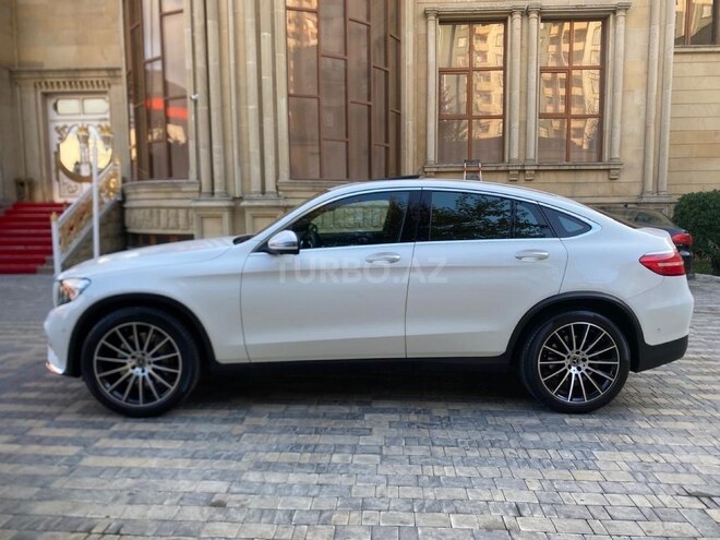 Mercedes GLC 300 4MATIC Coupe 2019, 85,000 km - 2.0 l - Bakı