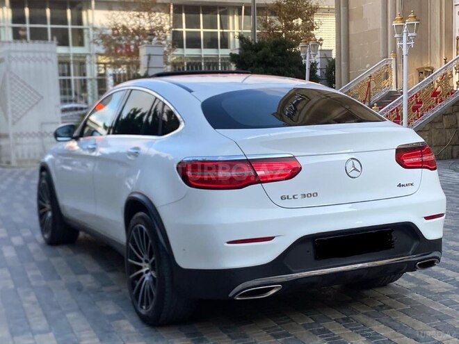 Mercedes GLC 300 4MATIC Coupe 2019, 85,000 km - 2.0 l - Bakı