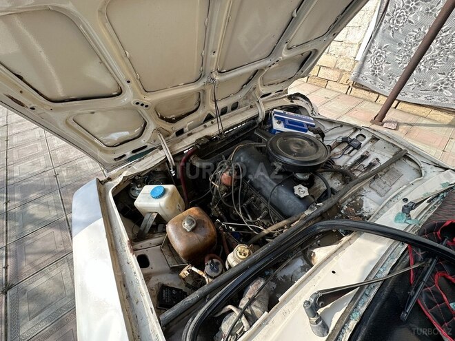 LADA (VAZ) 2106 1995, 50,000 km - 1.6 l - Salyan