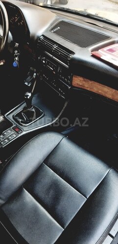 BMW 725 1990, 261,000 km - 2.5 l - Bakı