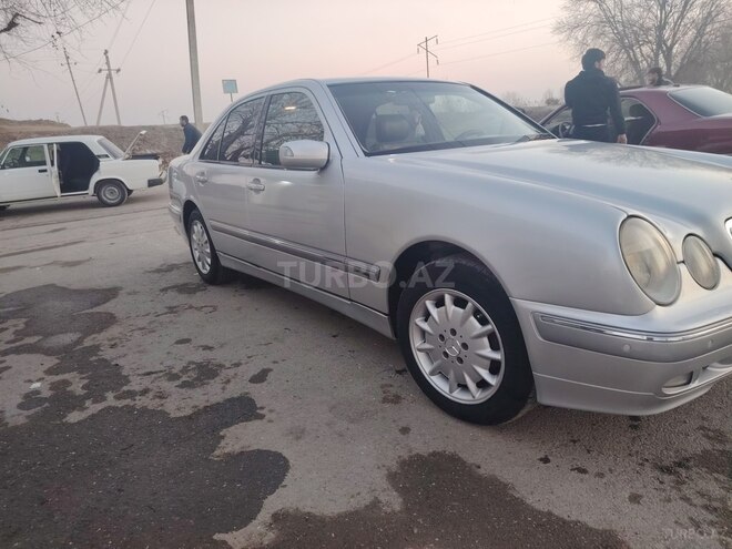 Mercedes E 240 2001, 296,000 km - 2.4 l - Zərdab