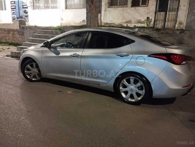 Hyundai Elantra 2015, 225,308 km - 1.8 l - Bakı