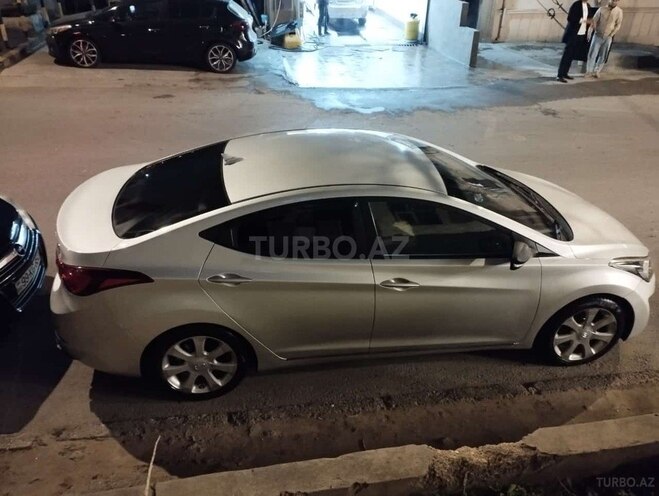 Hyundai Elantra 2015, 225,308 km - 1.8 l - Bakı