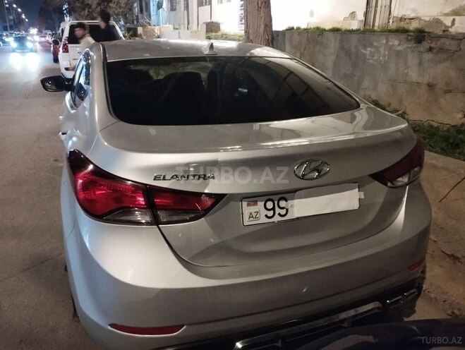 Hyundai Elantra 2015, 225,308 km - 1.8 l - Bakı