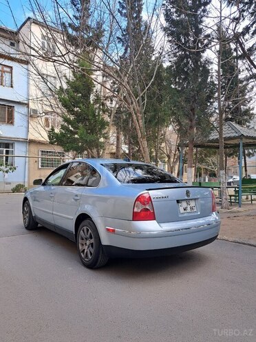 Volkswagen Passat 2003, 385,665 km - 1.8 l - Sumqayıt