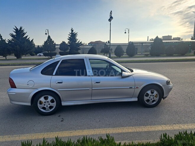 Opel Vectra 2000, 150,000 km - 1.8 l - Bakı