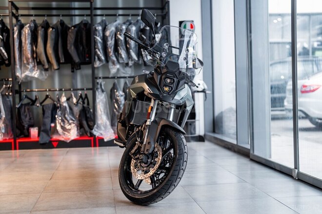 Suzuki V-Strom 800 RQ-2