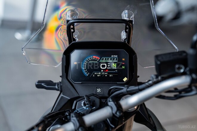 Suzuki V-Strom 800 RQ-7