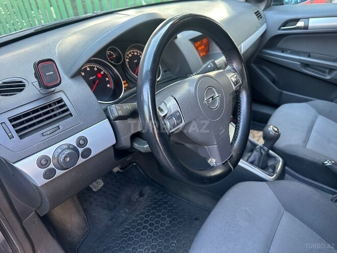 Opel Astra 2006, 280,000 km - 1.4 l - Bakı