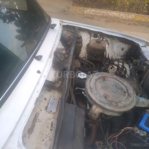 LADA (VAZ) 2107 1984, 95,000 km - 1.6 l - Salyan