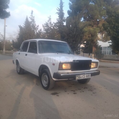 LADA (VAZ) 2107 1984, 95,000 km - 1.6 l - Salyan