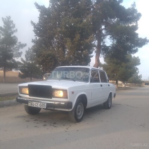 LADA (VAZ) 2107 1984, 95,000 km - 1.6 l - Salyan
