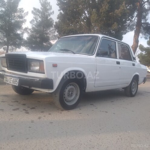 LADA (VAZ) 2107 1984, 95,000 km - 1.6 l - Salyan