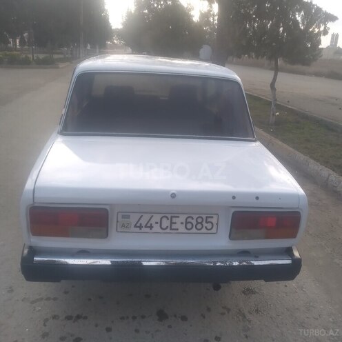 LADA (VAZ) 2107 1984, 95,000 km - 1.6 l - Salyan