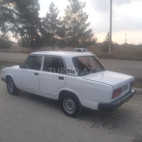 LADA (VAZ) 2107 1984, 95,000 km - 1.6 l - Salyan