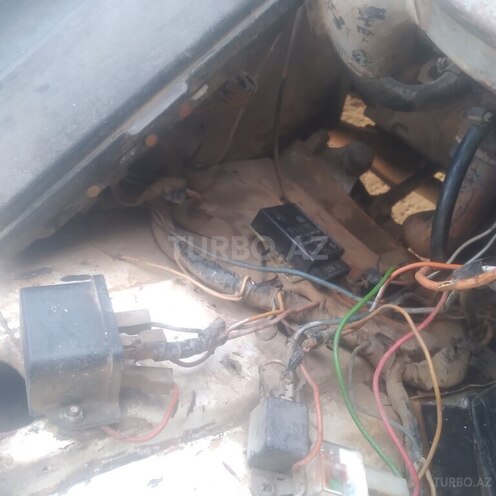 LADA (VAZ) 2107 1984, 95,000 km - 1.6 l - Salyan