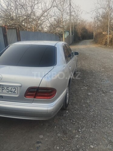 Mercedes E 220 d 2000, 450,000 km - 2.2 l - Bakı