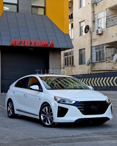 Hyundai IONIQ-2