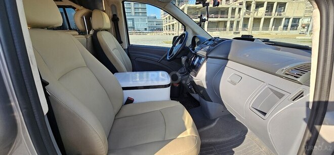 Mercedes Vito 115 2010, 447,000 km - 2.2 л - Bakı