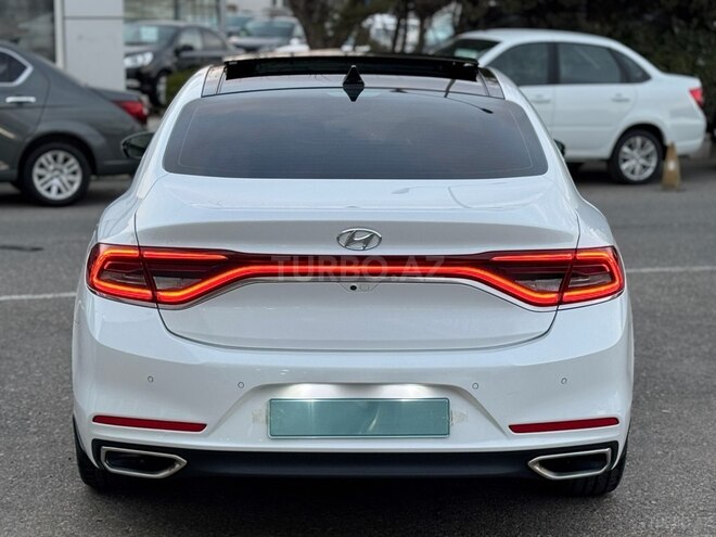 Hyundai Grandeur-5