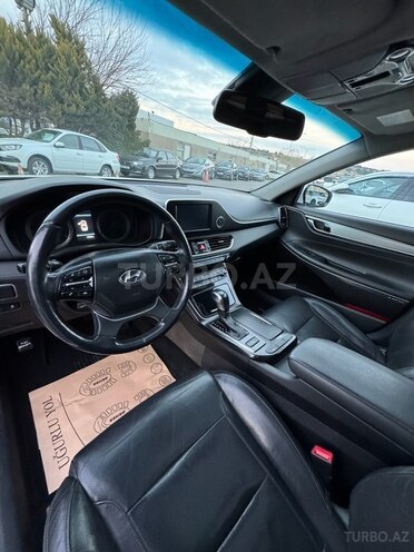 Hyundai Grandeur-10